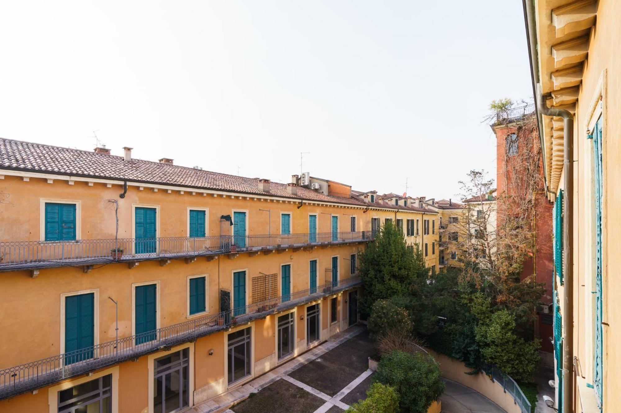 Residenza Cattaneo Apartamento Verona Exterior foto